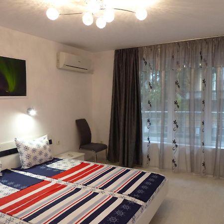Apartament Holiday Burgas Zewnętrze zdjęcie